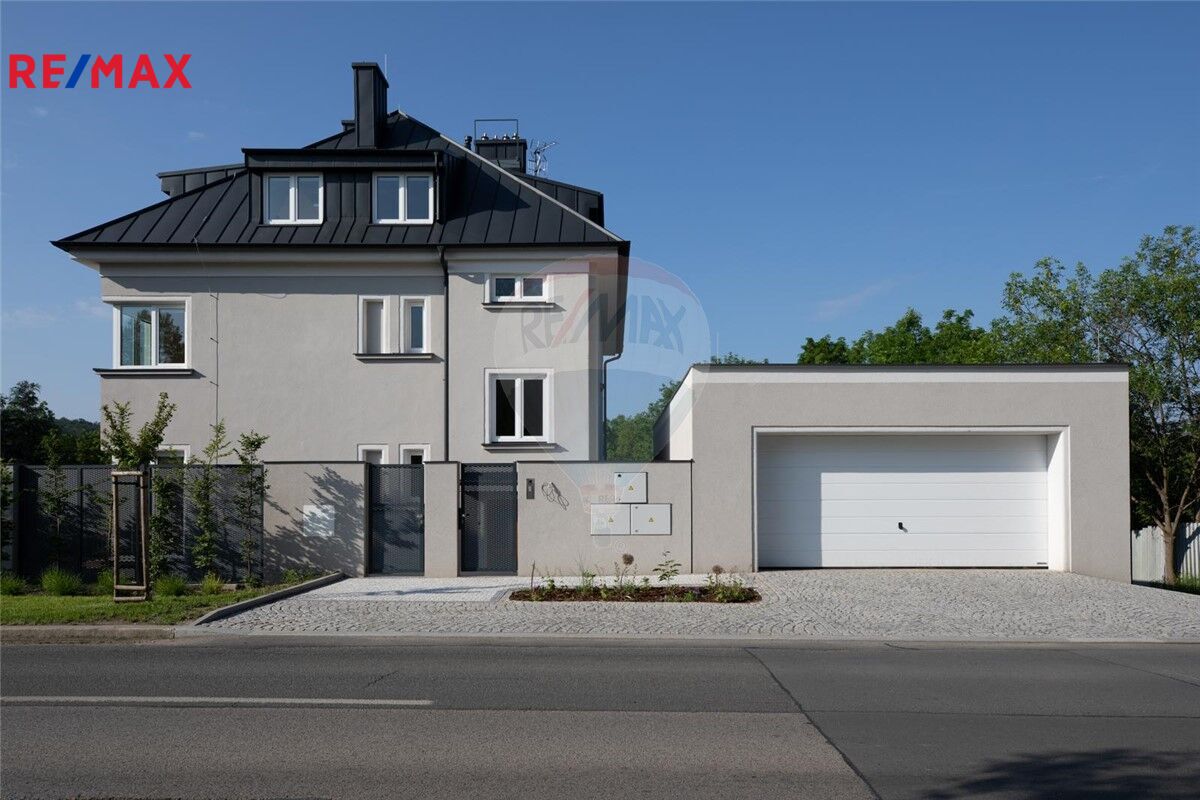 Pronájem bytu 3+kk, 100 m2, Praha