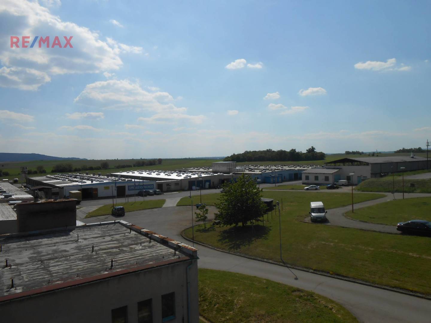 Pronájem výrobního prostoru, 1030 m2, Měnín