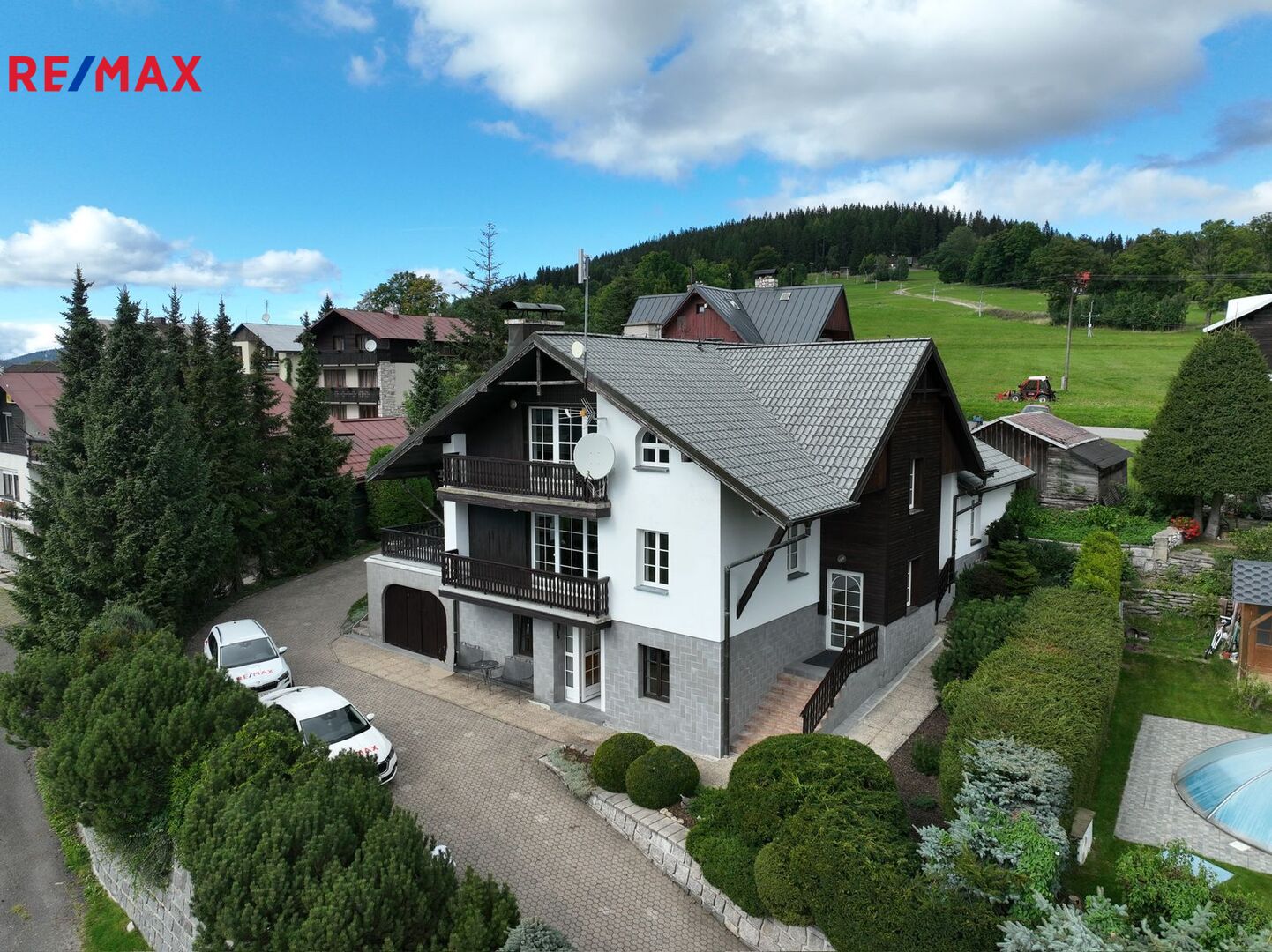 Prodej ubytovacího zařízení, 350 m2, Strážné