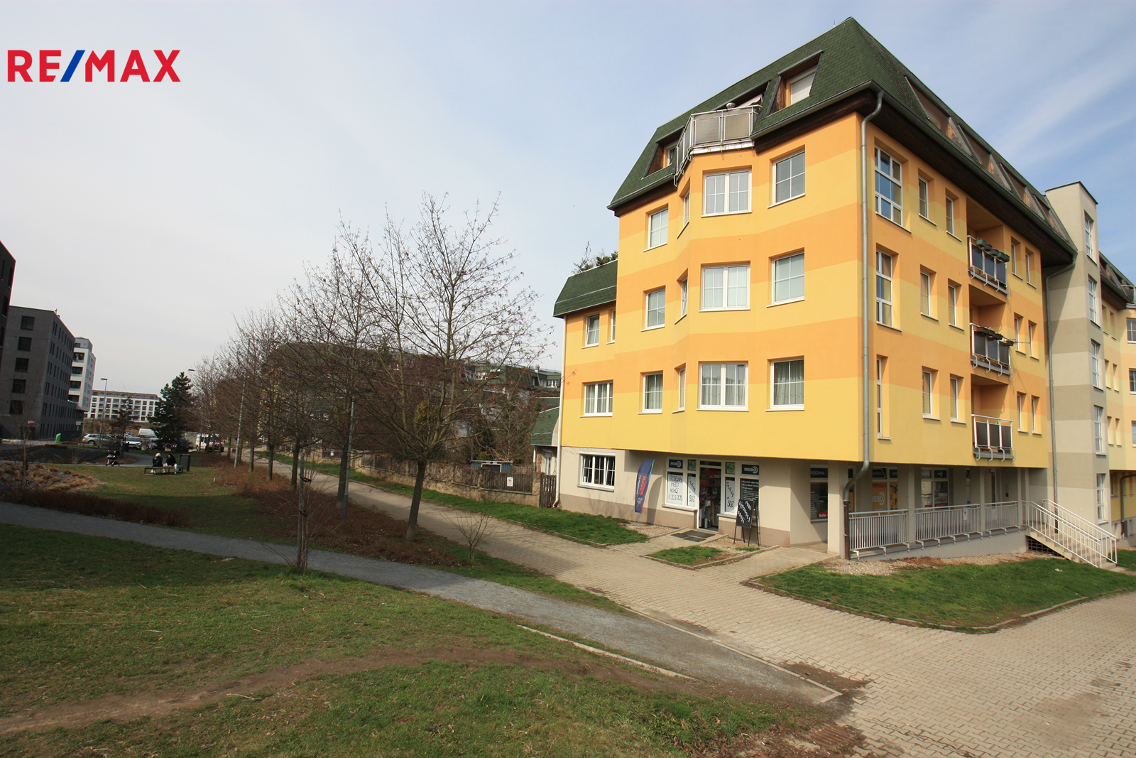 Prodej obchodního prostoru, 141 m2, Praha