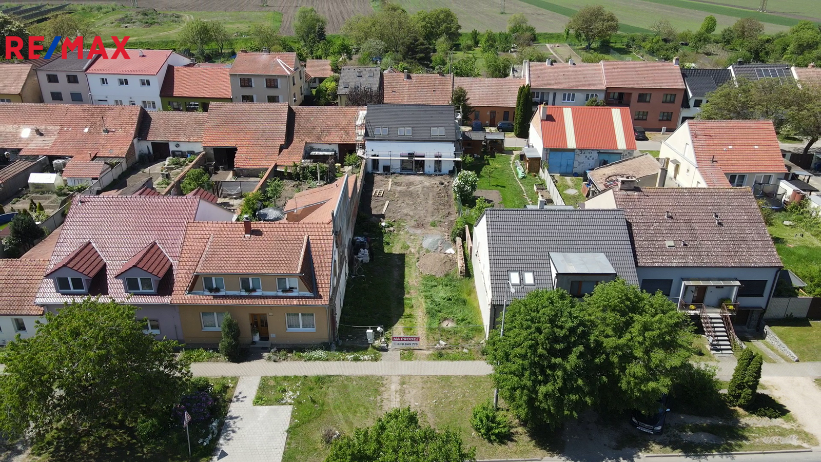 Prodej pozemku pro bydlení, 268 m2, Měnín