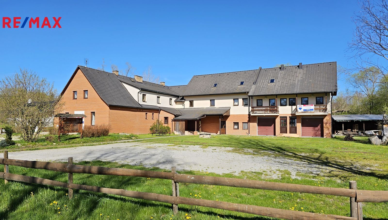 Prodej ubytovacího zařízení, 740 m2, Nová Pec