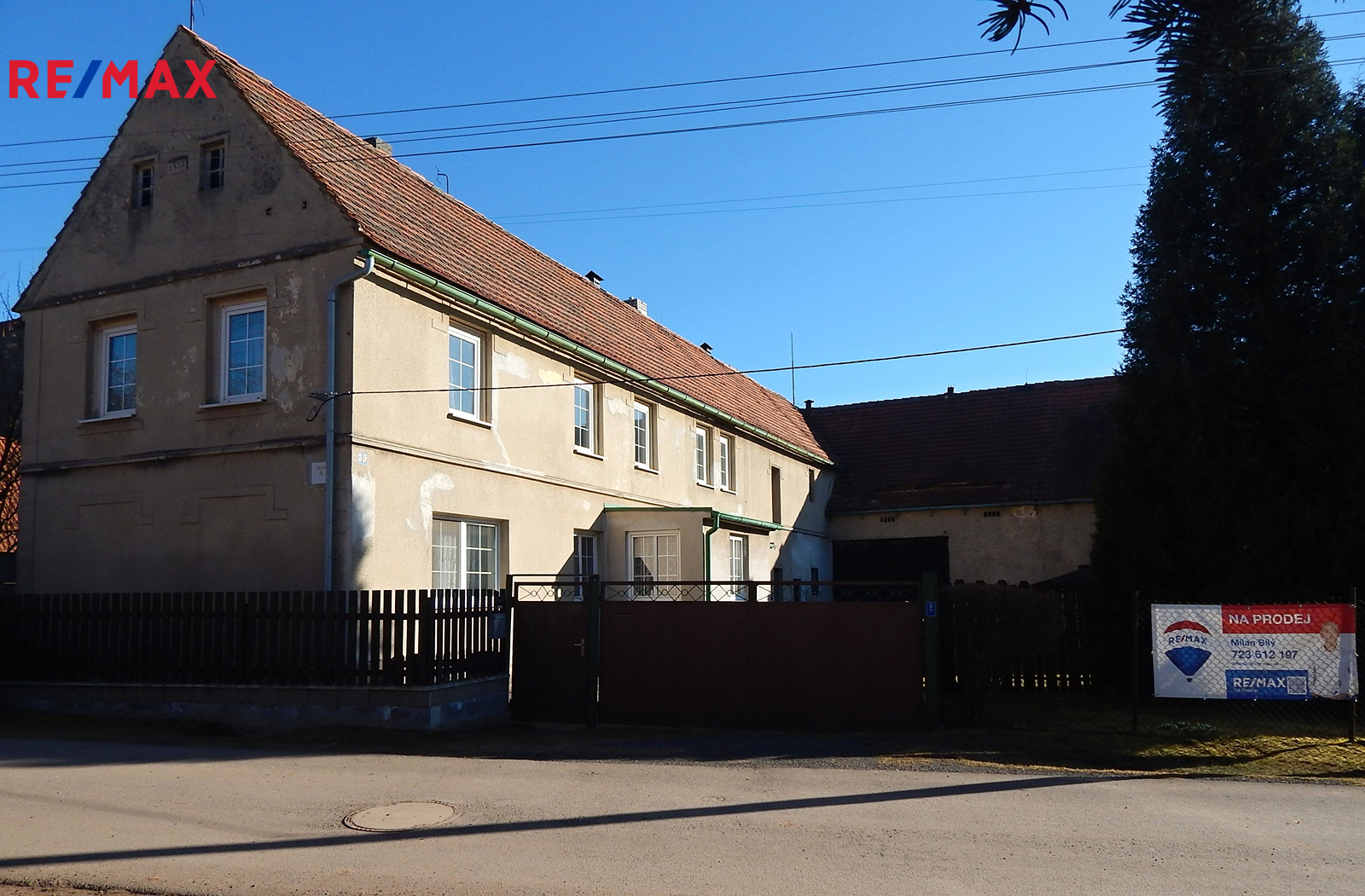 Prodej rodinného domu, 200 m2, Hořesedly