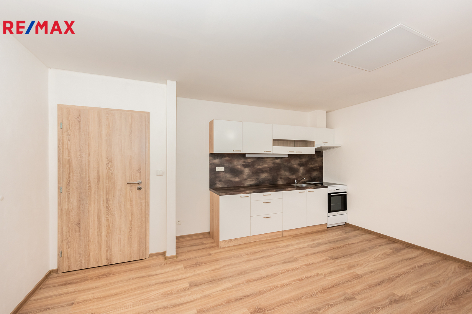 Pronájem bytu 2+kk, 35 m2, Plzeň
