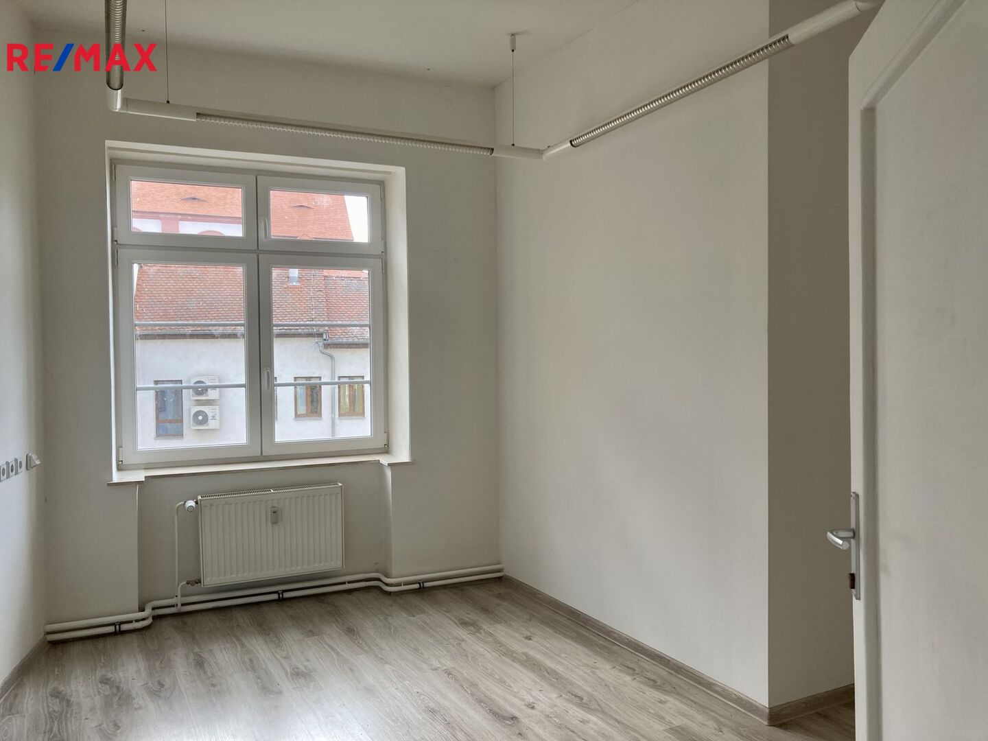 Pronájem prostoru kanceláří, 19,5 m2, Chomutov