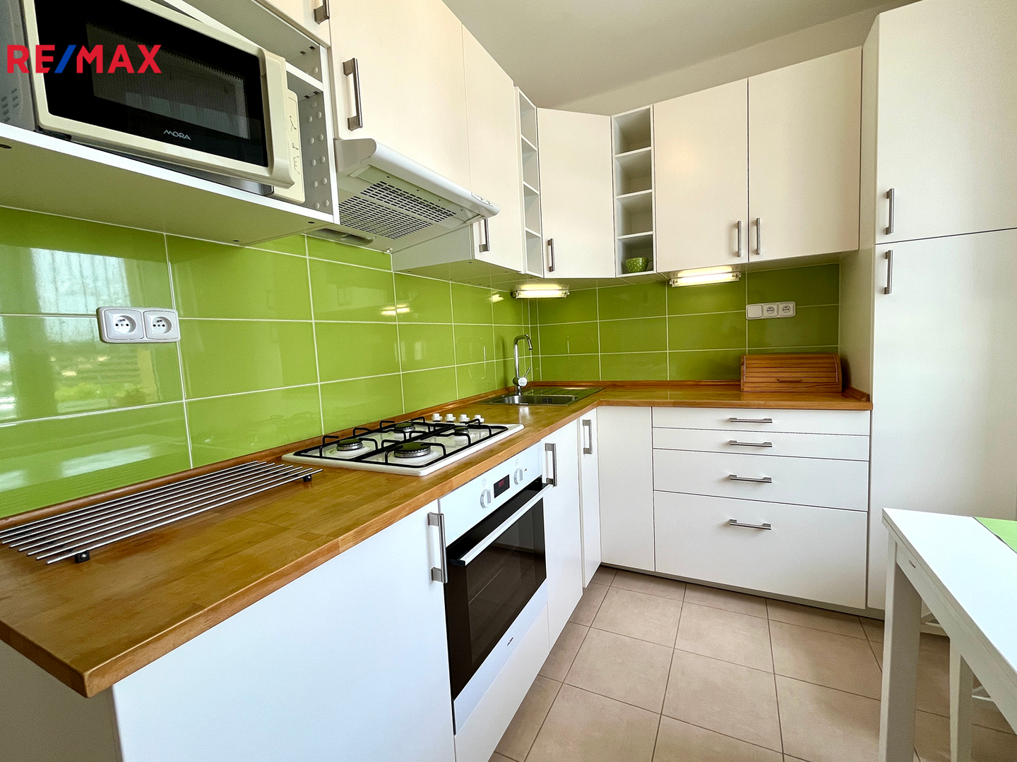 Pronájem bytu 2+1, 50 m2, Praha