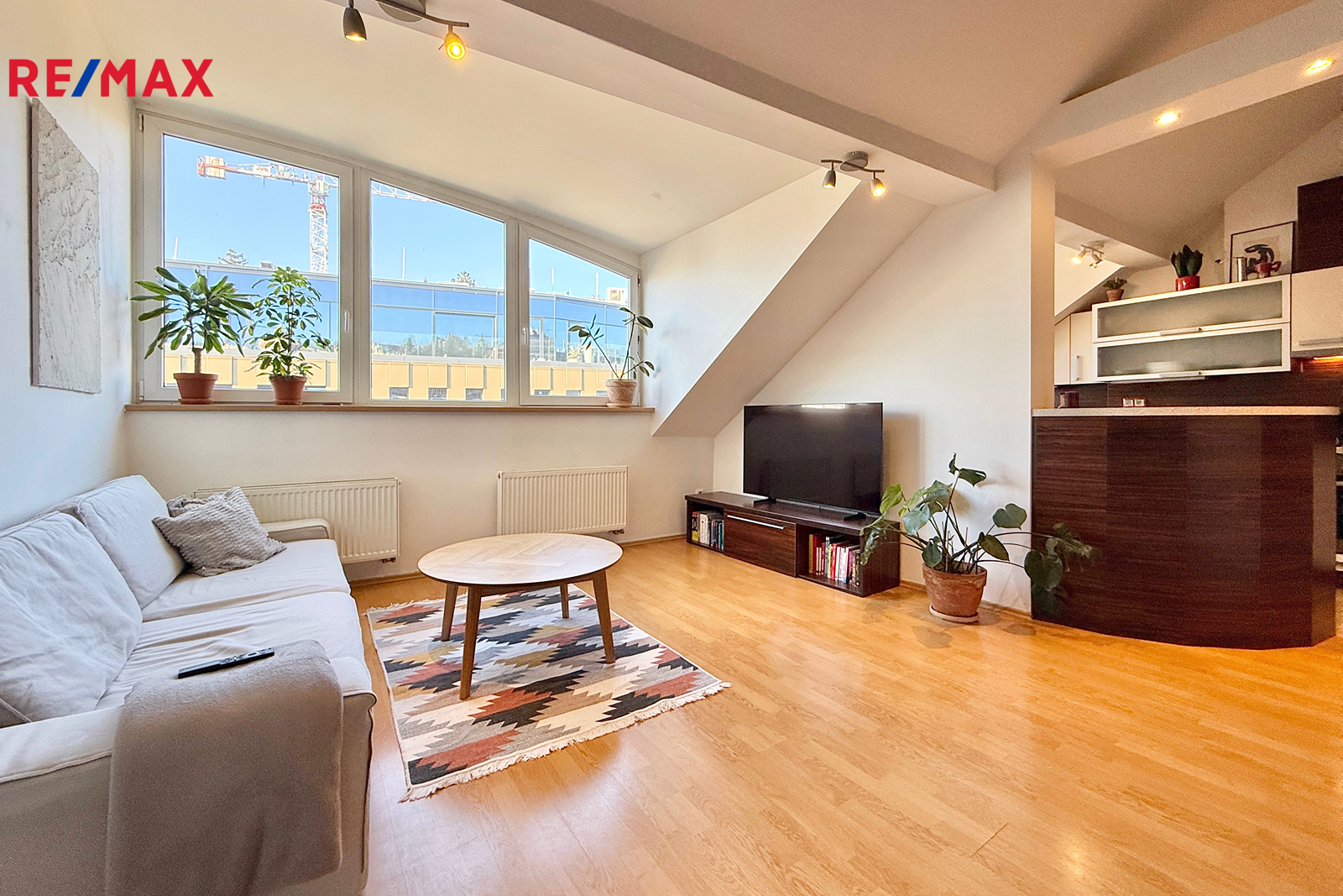 Prodej bytu 2+kk, 49,7 m2, Praha