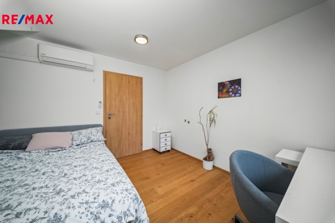 3076810.jpg 3076810.jpg