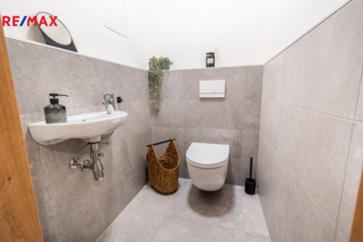 3018476.jpg 3018476.jpg