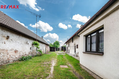 3027796.jpg 3027796.jpg