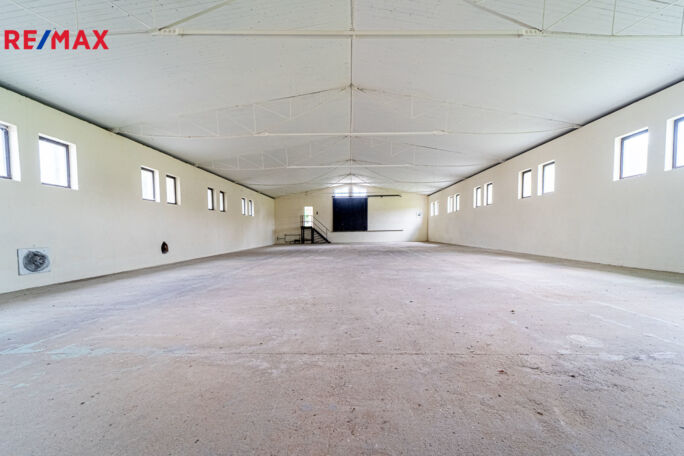 Prodej skladovacího prostoru, 2120 m2, Lesná - obrázek 28