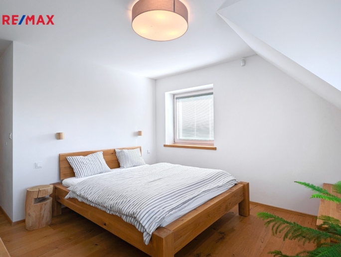 3066684.jpg 3066684.jpg