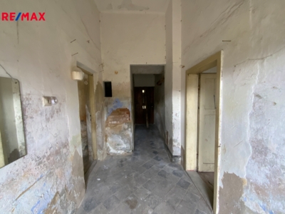 3054306.jpg 3054306.jpg