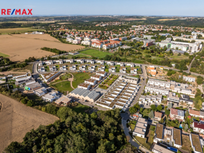 2951404.jpg 2951404.jpg