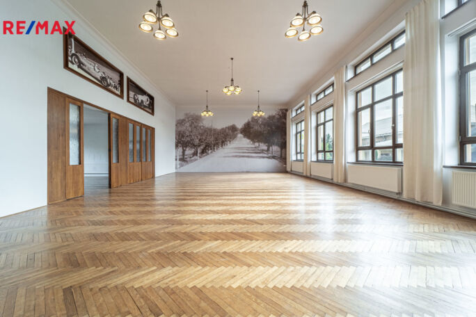 Prodej administrativní budovy, 727 m2, Ostrovačice - obrázek 1