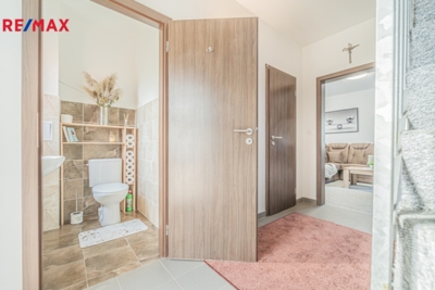 3033876.jpg 3033876.jpg