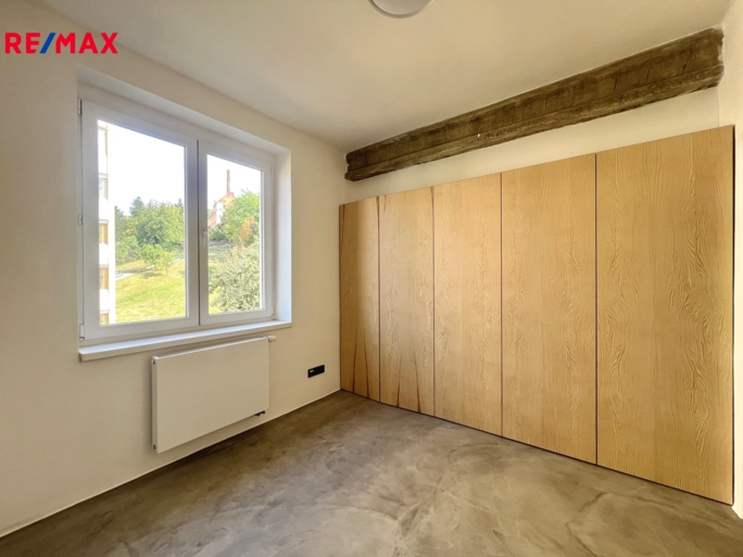 2984888.jpeg 2984888.jpeg