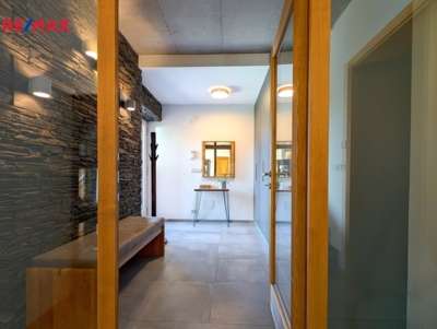 3066693.jpg 3066693.jpg