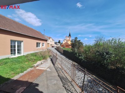 2742733.jpg 2742733.jpg