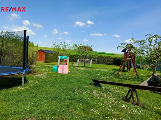 3080267.jpeg 3080267.jpeg