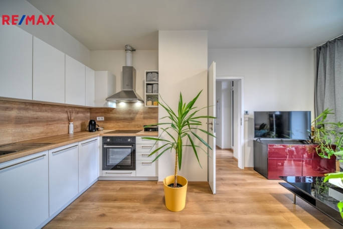 Pronájem bytu 2+kk, 38 m2, Kolín