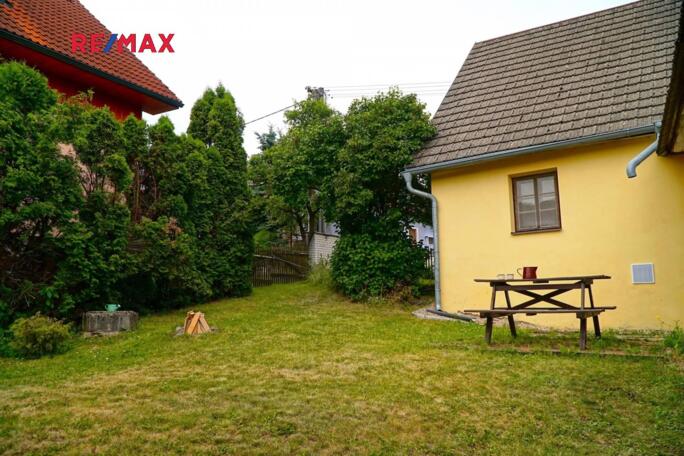 Prodej RD 3+1 s halou, stodolou a parkovacím místem - obrázek 3