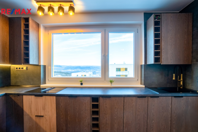 Prodej bytu 4+kk, 90 m2, Teplice