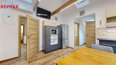 3041883.jpg 3041883.jpg