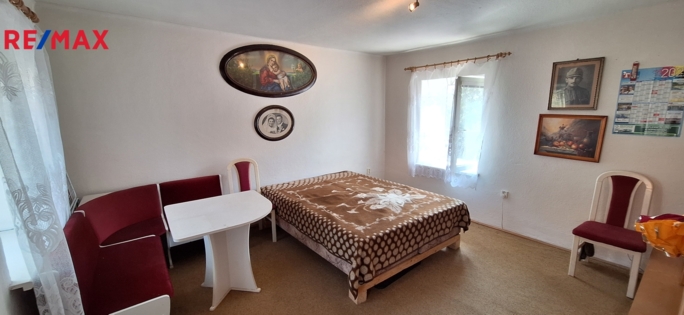 2951272.jpg 2951272.jpg