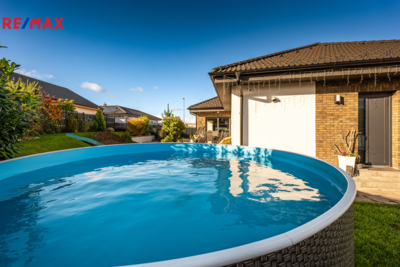 3073105.jpg 3073105.jpg