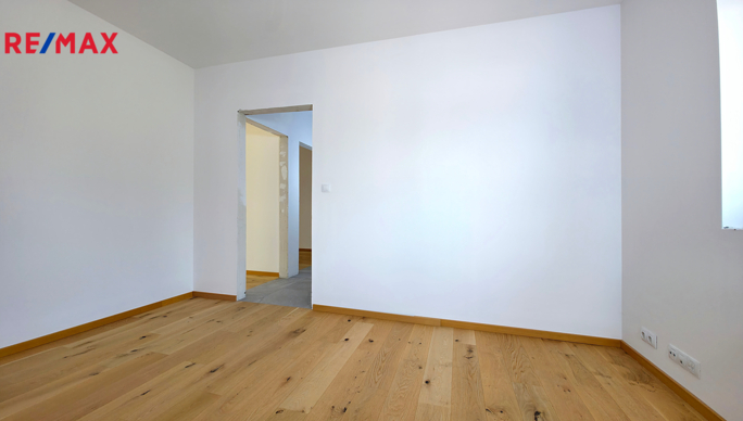 2786298.jpg 2786298.jpg