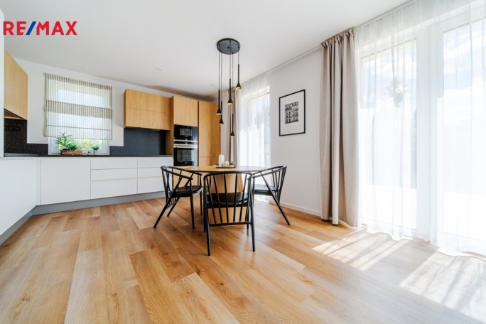 Prodej rodinného domu, 151 m2, Lysice - obrázek 13