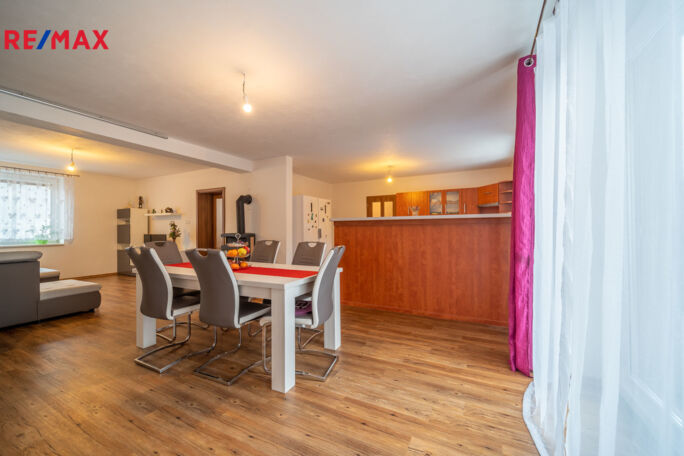 Prodej rodinného domu, 180 m2, Rousínov - obrázek 10