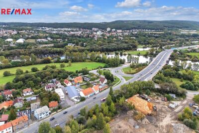 2703546.jpeg 2703546.jpeg