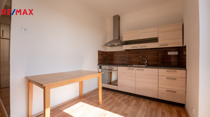 3113472.jpg 3113472.jpg