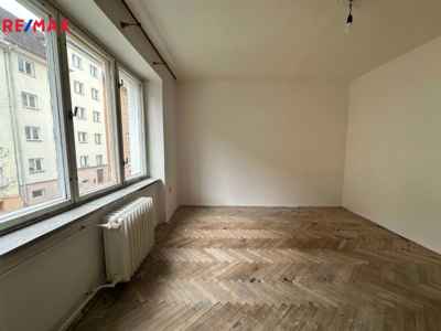 2751526.jpg 2751526.jpg