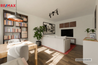 REMAX Delux