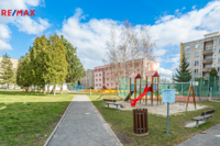 2702499.jpg