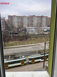 2703422.jpeg
