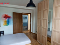 REMAX Delux