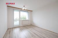 REMAX Delux