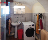 REMAX Delux