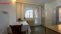REMAX Delux