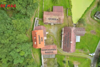 REMAX Delux