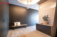 REMAX Delux