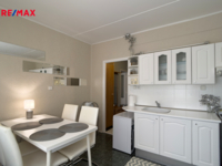 REMAX Delux