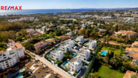 REMAX Delux
