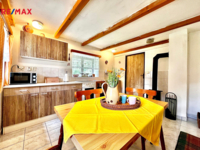 REMAX Delux