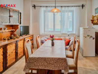 REMAX Delux