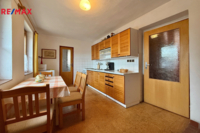 REMAX Delux